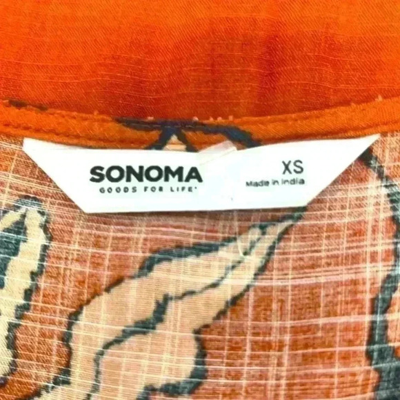 Sonoma Tiered Maxi Dress with 🍃Leaf Pattern, Button Detailing On Front - Picture 3 of 5